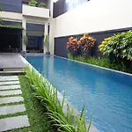 Alam Warna Villas