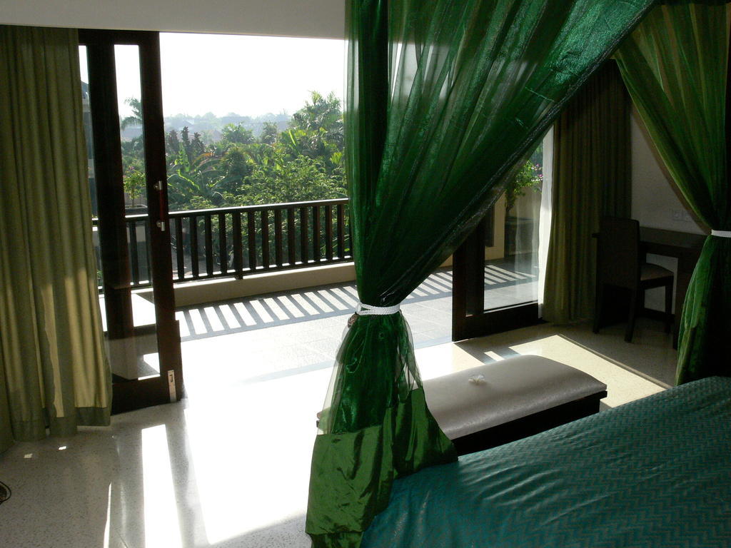 Taman liburan Alam Warna Villas