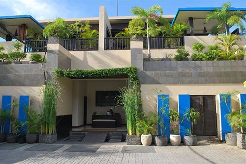 Alam Warna Villas